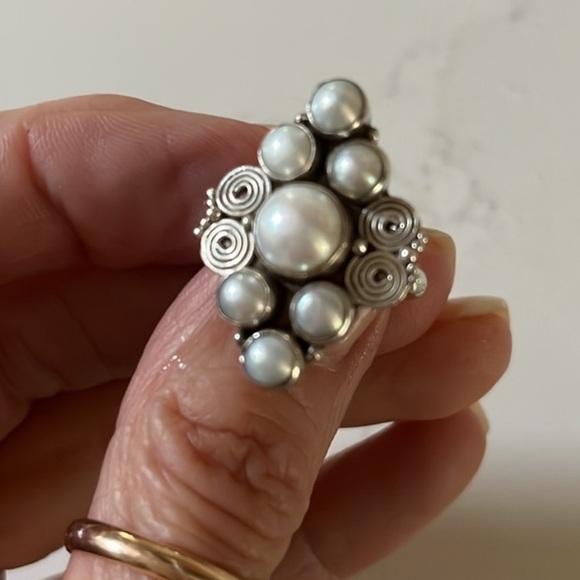 Vintage Sterling Silver Real
Pearl Ring - Picture 3 of 4